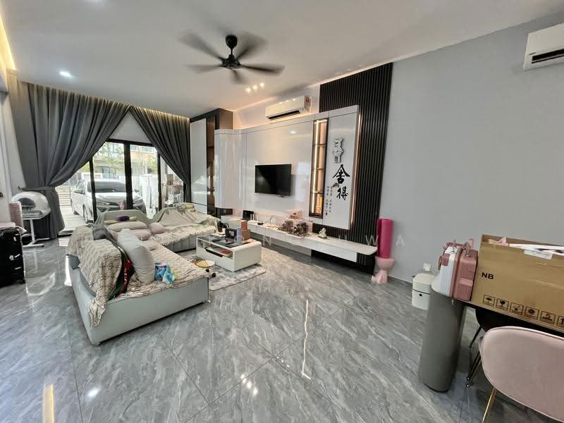 2-storey Terraced House for Rent in 16 Sierra (Puchong) - Iu Kong Hwa - Living Room - PropertyGuru.com.my