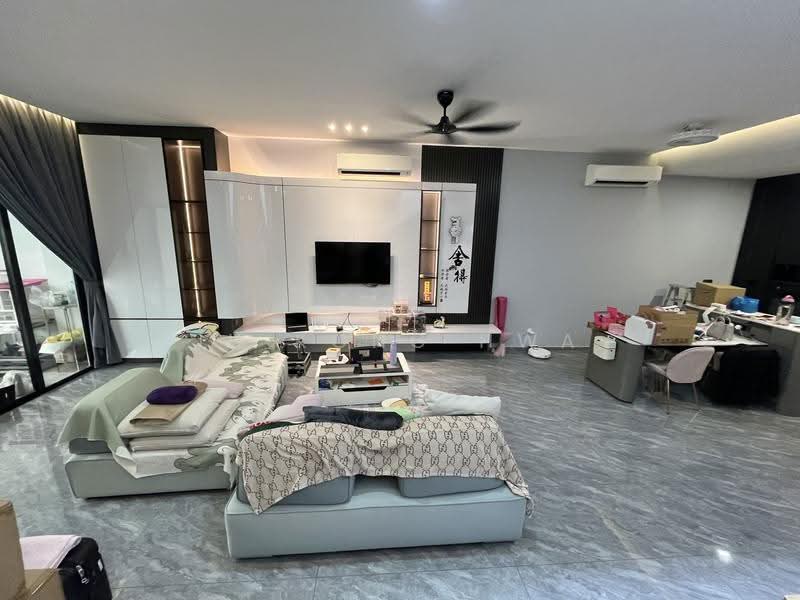 2-storey Terraced House for Rent in 16 Sierra (Puchong) - Iu Kong Hwa - Living Room - PropertyGuru.com.my