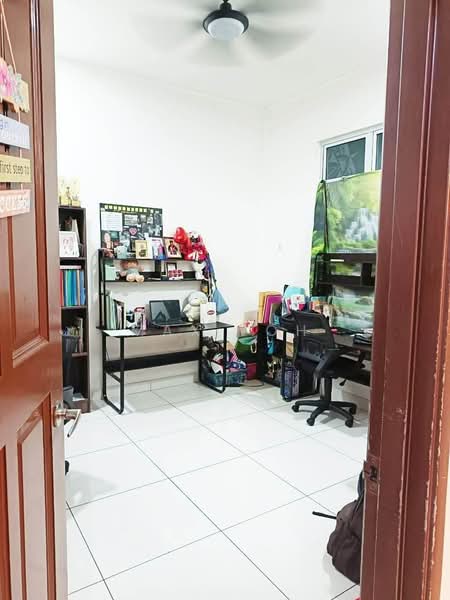 2-storey Terraced House for Sale in Taman Sutera (Johor Bahru) - Max Loh - Study - PropertyGuru.com.my