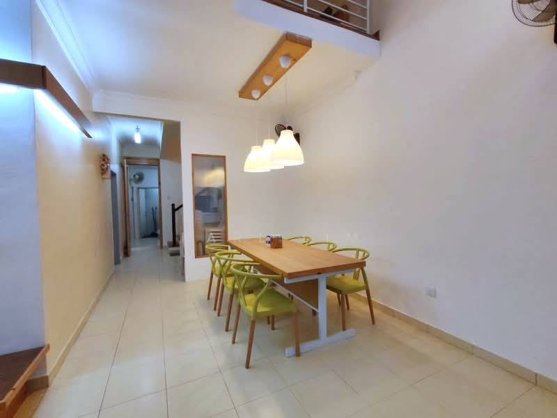 1.5-storey Terraced House for Sale in Taman Mutiara Rini (Skudai) - Karl Lim - Dining Room - PropertyGuru.com.my