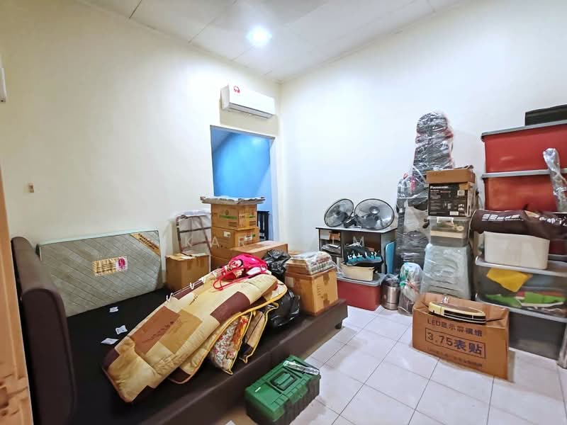 1.5-storey Terraced House for Sale in Taman Mutiara Rini (Skudai) - Karl Lim - Interior - PropertyGuru.com.my