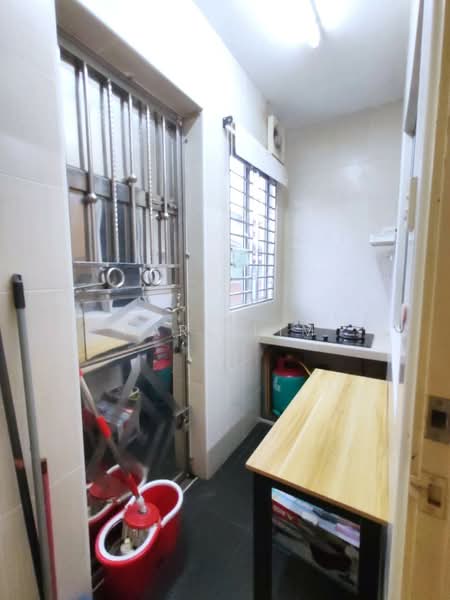 1.5-storey Terraced House for Sale in Taman Mutiara Rini (Skudai) - Karl Lim - Kitchen - PropertyGuru.com.my