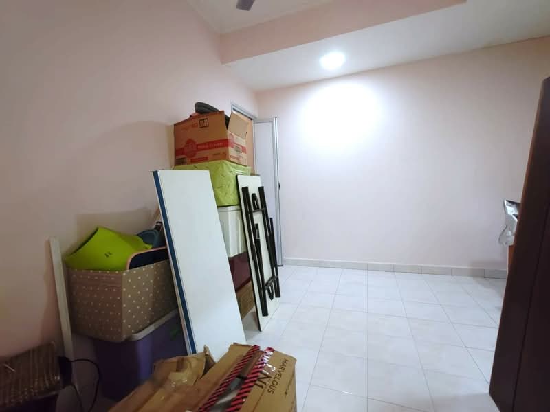 1.5-storey Terraced House for Sale in Taman Mutiara Rini (Skudai) - Karl Lim - Interior - PropertyGuru.com.my