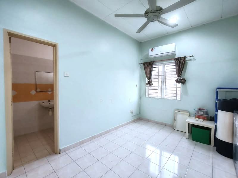 1.5-storey Terraced House for Sale in Taman Mutiara Rini (Skudai) - Karl Lim - Interior - PropertyGuru.com.my
