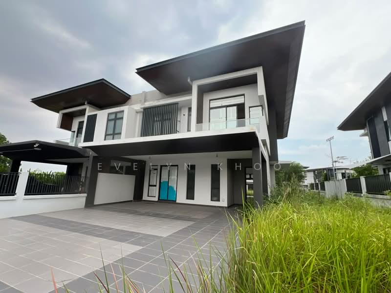Semi-Detached House for Sale in Sungai Buloh (Selangor) - Evelyn Khoo - Exterior - PropertyGuru.com.my