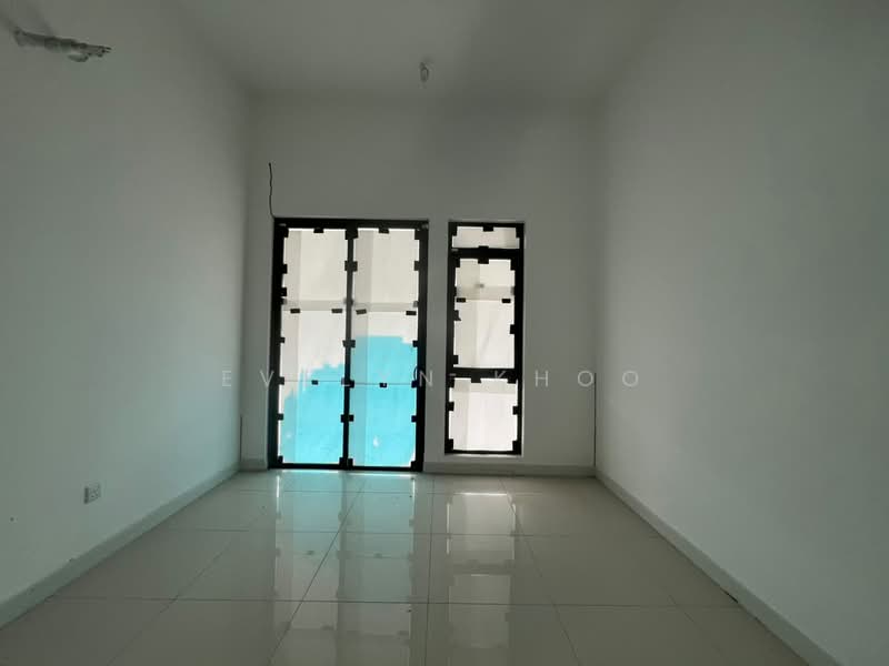 Semi-Detached House for Sale in Sungai Buloh (Selangor) - Evelyn Khoo - Room - PropertyGuru.com.my