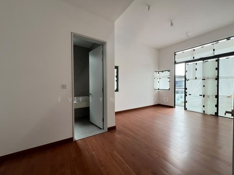 Semi-Detached House for Sale in Sungai Buloh (Selangor) - Evelyn Khoo - Room - PropertyGuru.com.my