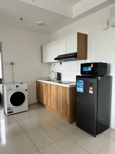 Service Residence for Sale at Horizon Suites - Philip Ng - Kitchen - PropertyGuru.com.my