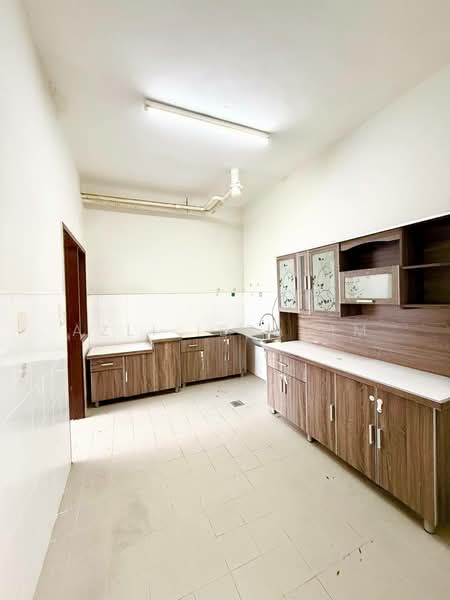Kondominium untuk Dijual di Embun Residence - Azli Ibrahim - Kitchen - PropertyGuru.com.my