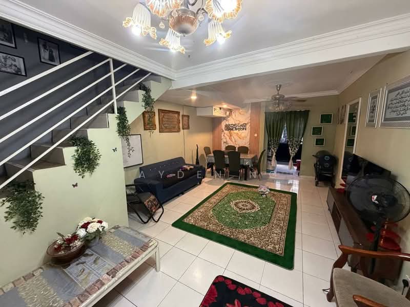 2-storey Terraced House for Sale in Bandar Putra (Kulai) - Jayden Ng - Living Room - PropertyGuru.com.my