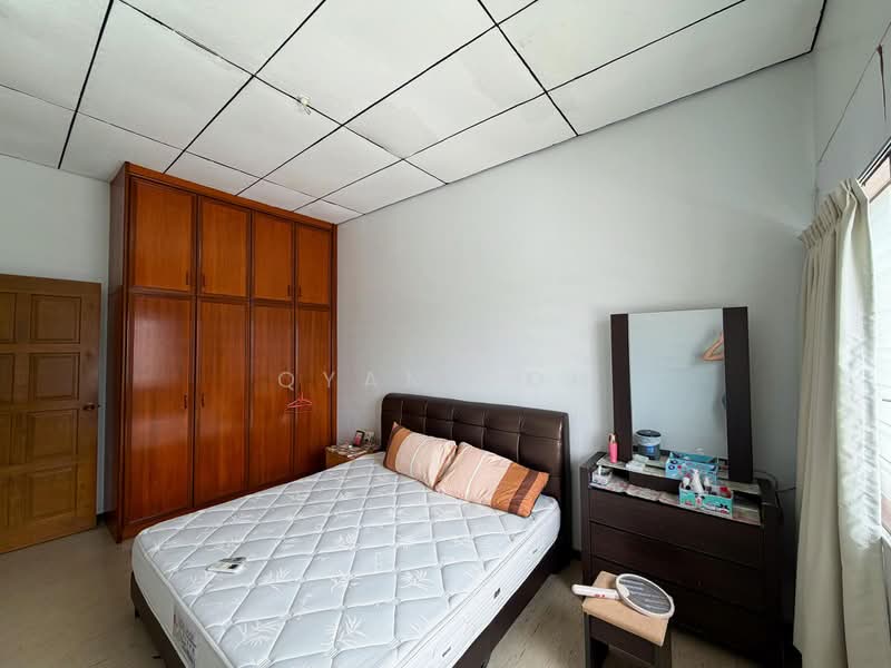2-storey Terraced House for Sale in Island Glades (Jelutong) - Qyan Goh - Bedroom - PropertyGuru.com.my