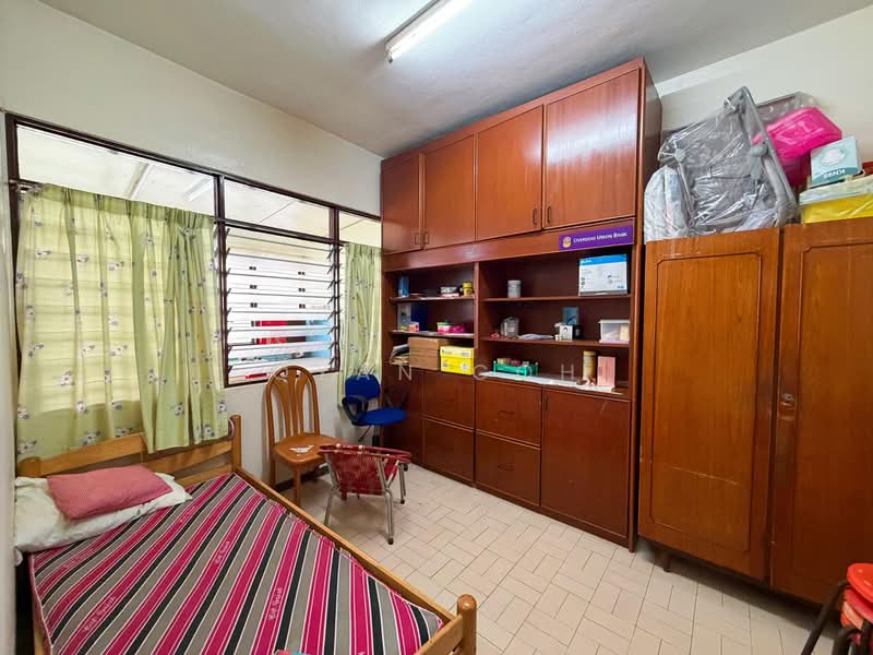2-storey Terraced House for Sale in Island Glades (Jelutong) - Qyan Goh - Bedroom - PropertyGuru.com.my
