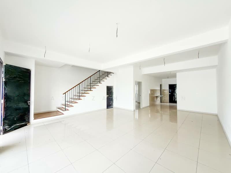 2-storey Terraced House for Sale in Semenyih (Selangor) - Masnizah Arifin - Living Room - PropertyGuru.com.my