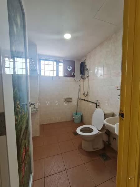 Condominium for Sale at Casa Venicia Condominium - Samson Lee - Bathroom - PropertyGuru.com.my