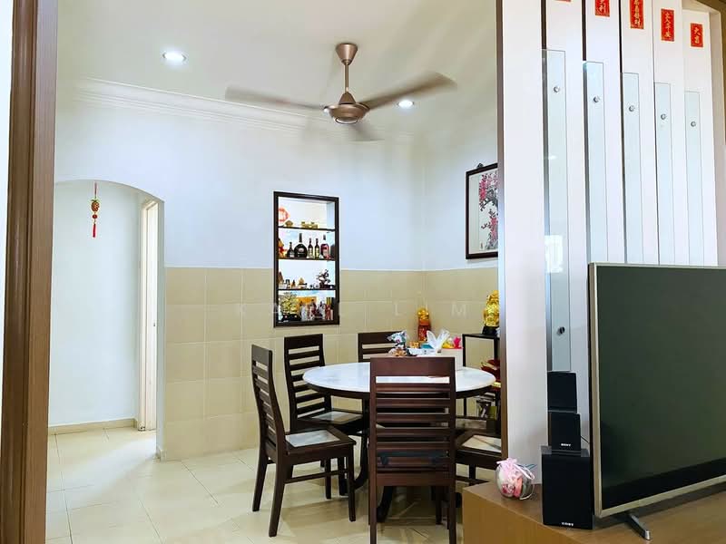 Rumah Teres 2 Tingkat untuk Dijual di Taman Jaya Mas (Skudai) - Karl Lim - Dining Room - PropertyGuru.com.my