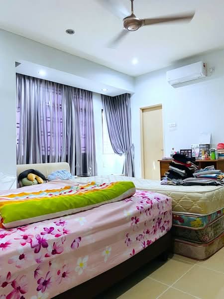 Rumah Teres 2 Tingkat untuk Dijual di Taman Jaya Mas (Skudai) - Karl Lim - Bedroom - PropertyGuru.com.my