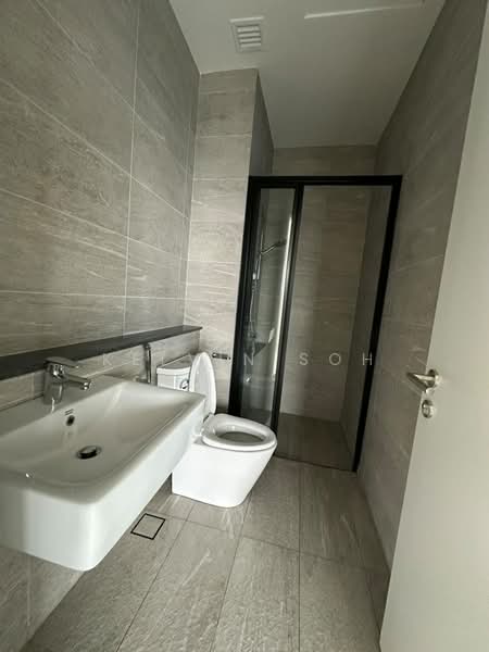 Servis Apartment untuk Disewa di Edelweiss @ Tropicana Gardens - Kelvin Soh - Bathroom - PropertyGuru.com.my