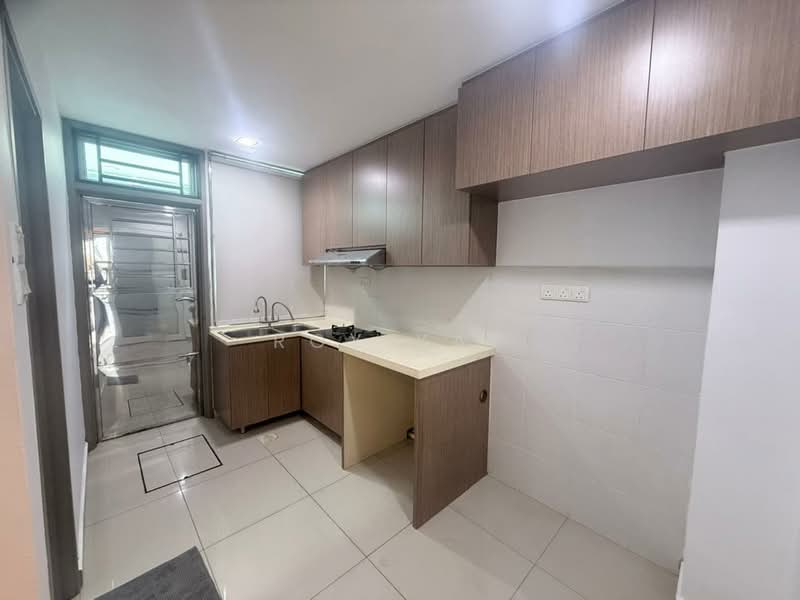 Rumah Teres 2 Tingkat untuk Dijual di Bandar Seri Alam (Masai) - Roy Yap - Kitchen - PropertyGuru.com.my