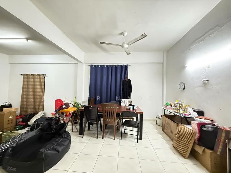 2-storey Terraced House for Sale in Alam Budiman (Shah Alam) - Ammeer Nadzrai - Dining Room - PropertyGuru.com.my