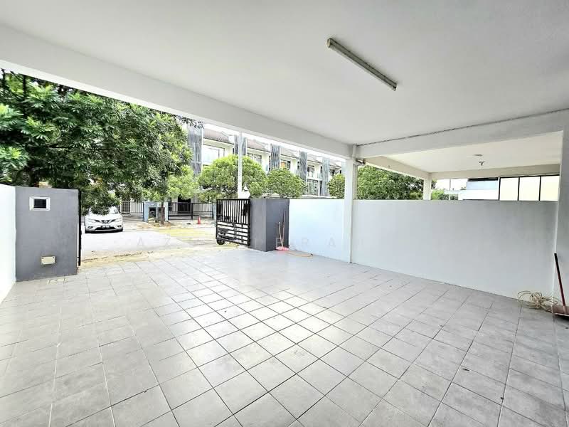 Rumah Teres 3 Tingkat untuk Dijual di Taman Bangi Avenue (Bangi) - Azli Ibrahim - Exterior - PropertyGuru.com.my