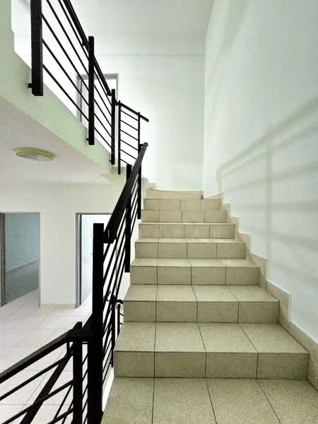 Rumah Teres 3 Tingkat untuk Dijual di Taman Bangi Avenue (Bangi) - Azli Ibrahim - Interior - PropertyGuru.com.my