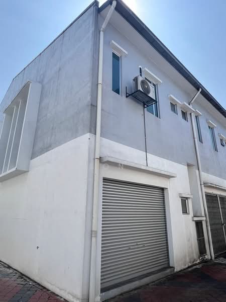 Shop / Office for Sale in Bandar Bukit Beruntung (Bukit Beruntung) - Samson Lee - Exterior - PropertyGuru.com.my
