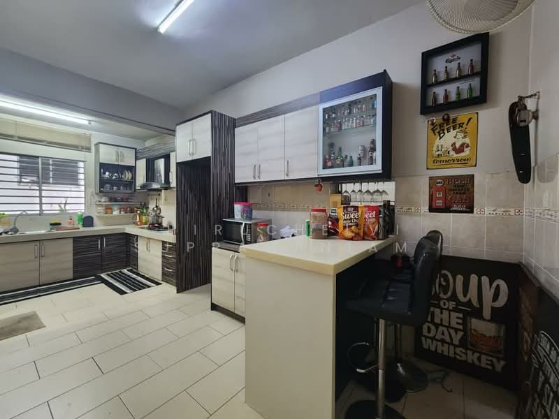 Terraced House for Sale in Bandar Bukit Puchong (Puchong) - Thiruchelvi Supramaniam - Kitchen - PropertyGuru.com.my