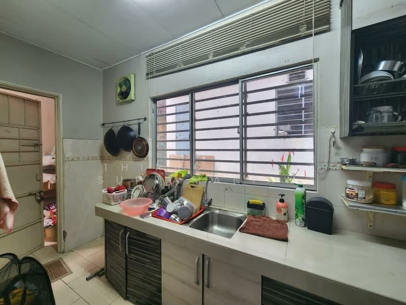 Terraced House for Sale in Bandar Bukit Puchong (Puchong) - Thiruchelvi Supramaniam - Kitchen - PropertyGuru.com.my