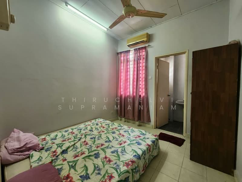 Terraced House for Sale in Bandar Bukit Puchong (Puchong) - Thiruchelvi Supramaniam - Bedroom - PropertyGuru.com.my