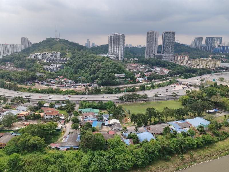 Kondominium untuk Disewa di Kuchai Sentral - HWEI TENG CHAN - Exterior - PropertyGuru.com.my