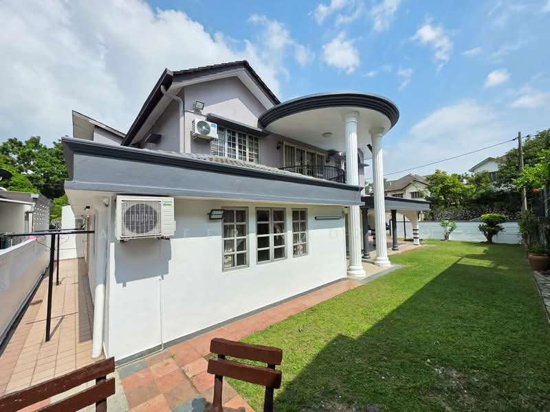 Rumah Berkembar untuk Dijual di Seksyen 9 (Shah Alam) - Ammeer Nadzrai - Exterior - PropertyGuru.com.my