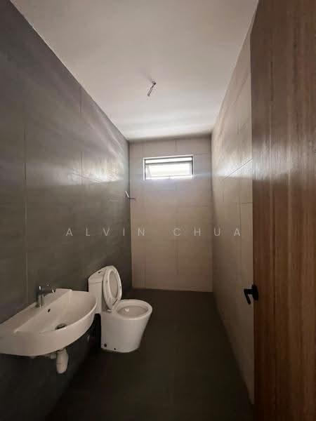 Rumah Teres 2-Tingkat untuk Dijual di Kuching (Sarawak) - Alvin Chua - Bathroom - PropertyGuru.com.my
