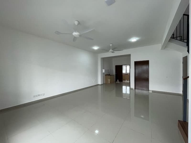 2-storey Terraced House for Rent in Setia Alam (Selangor) - Jimmy Tan - Living Room - PropertyGuru.com.my