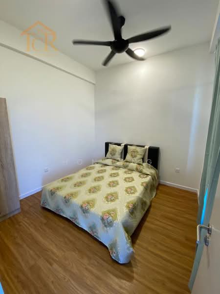 Service Residence for Sale at The Glenz @ Glenmarie - Hong Ng - Bedroom - PropertyGuru.com.my