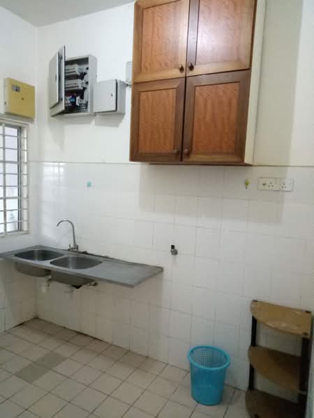 2-storey Terraced House for Sale in Presint 11 (Putrajaya) - Kenny See - Kitchen - PropertyGuru.com.my
