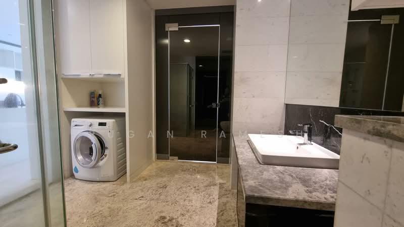 Service Residence for Rent at The Face Suites (Platinum Suites) - Bern Rugan - Bathroom - PropertyGuru.com.my
