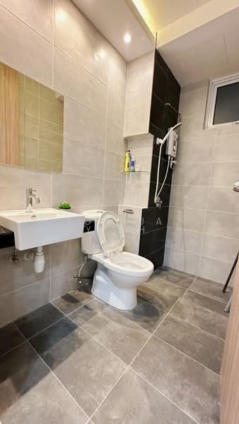 Kondominium untuk Dijual di QuayWest Residence - Joshua Yeoh - Bathroom - PropertyGuru.com.my