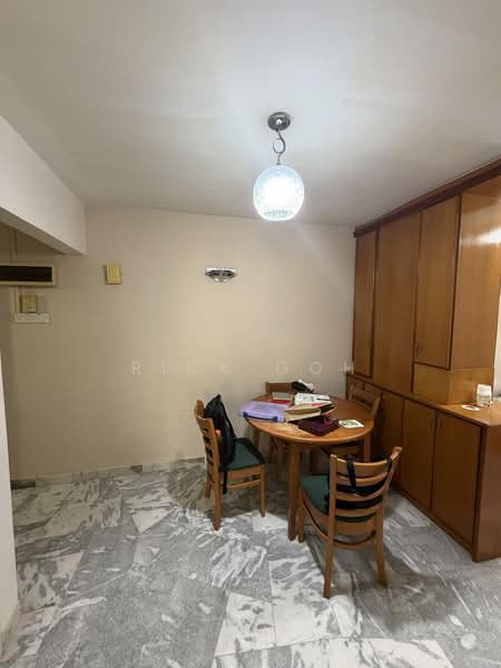 Pangsapuri untuk Dijual di Puteri Indah - Rick Goh - Dining Room - PropertyGuru.com.my