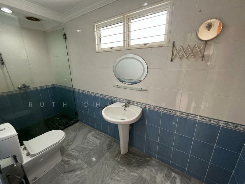 Bungalow for Sale in Damansara Heights (Kuala Lumpur) - Ruth Chin May Lan - Bathroom - PropertyGuru.com.my