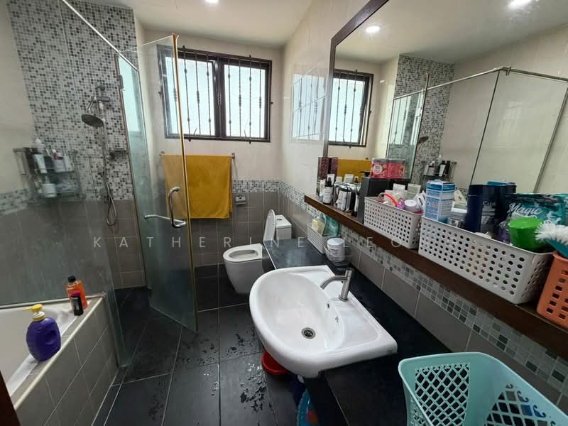 Rumah Banglo untuk Dijual di Bukit Rahman Putra (Sungai Buloh) - Katherine Leong - Bathroom - PropertyGuru.com.my