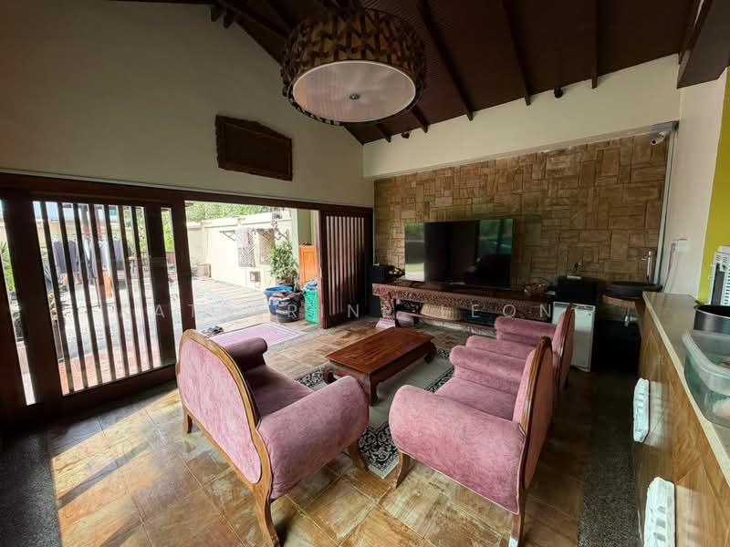 Rumah Banglo untuk Dijual di Bukit Rahman Putra (Sungai Buloh) - Katherine Leong - Living Room - PropertyGuru.com.my
