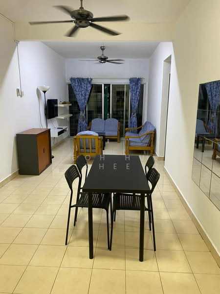 Pangsapuri untuk Disewa di Puchong Permata 1 - Teoh Hui Chee - Living Room - PropertyGuru.com.my