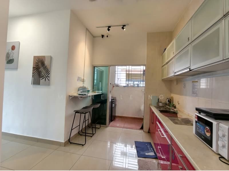 Servis Apartment untuk Dijual di Connaught Avenue - Michelle Ng - Kitchen - PropertyGuru.com.my