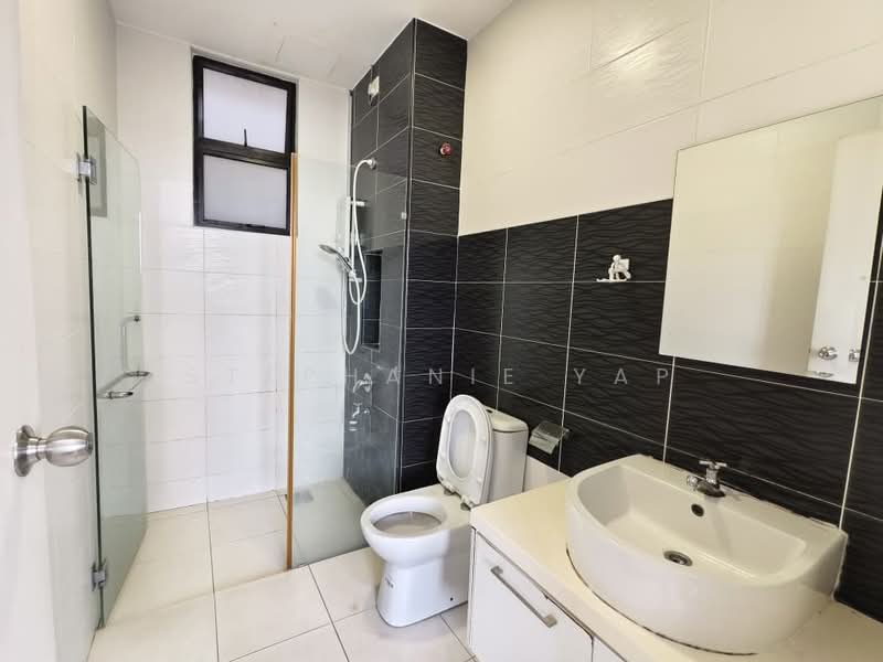 Servis Apartment untuk Disewa di The Platino Serviced Apartment - Stephanie Yap - Bathroom - PropertyGuru.com.my
