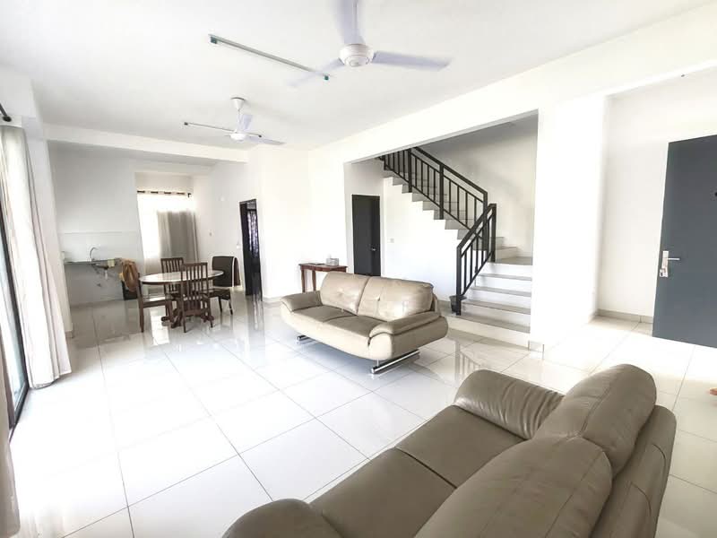 2-storey Terraced House for Sale in Kajang (Selangor) - Ali Idris - Living Room - PropertyGuru.com.my