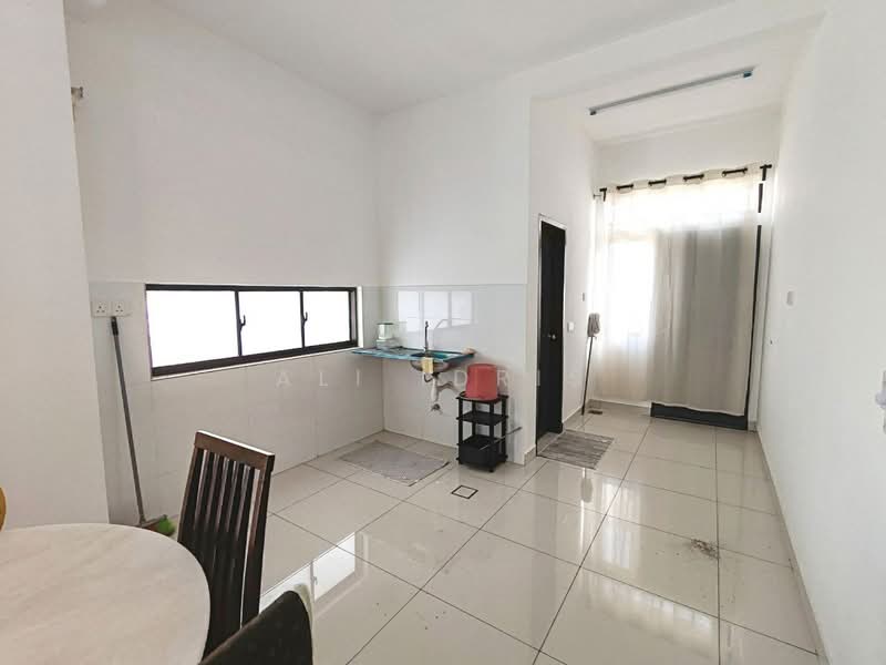 2-storey Terraced House for Sale in Kajang (Selangor) - Ali Idris - Kitchen - PropertyGuru.com.my
