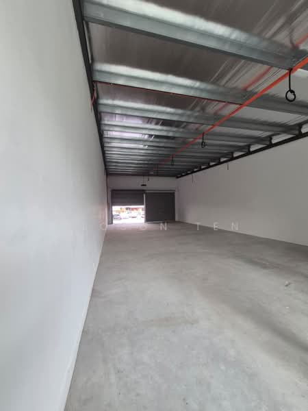 Shop for Rent in Taman Desa Cemerlang (Ulu Tiram) - Gloson Ten - Interior - PropertyGuru.com.my