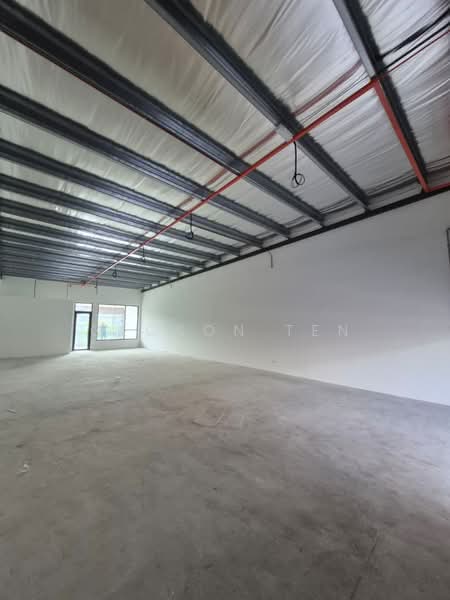 Shop for Rent in Taman Desa Cemerlang (Ulu Tiram) - Gloson Ten - Interior - PropertyGuru.com.my