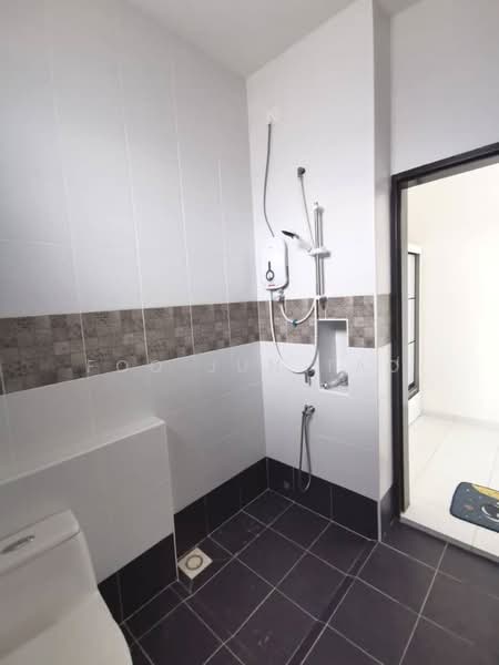 2-storey Terraced House for Rent in Jemaluang (Johor) - Foo Jun Tao - Bathroom - PropertyGuru.com.my