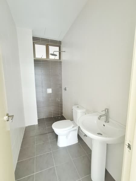 Service Residence for Sale at Palazio - Win Kam - Bathroom - PropertyGuru.com.my